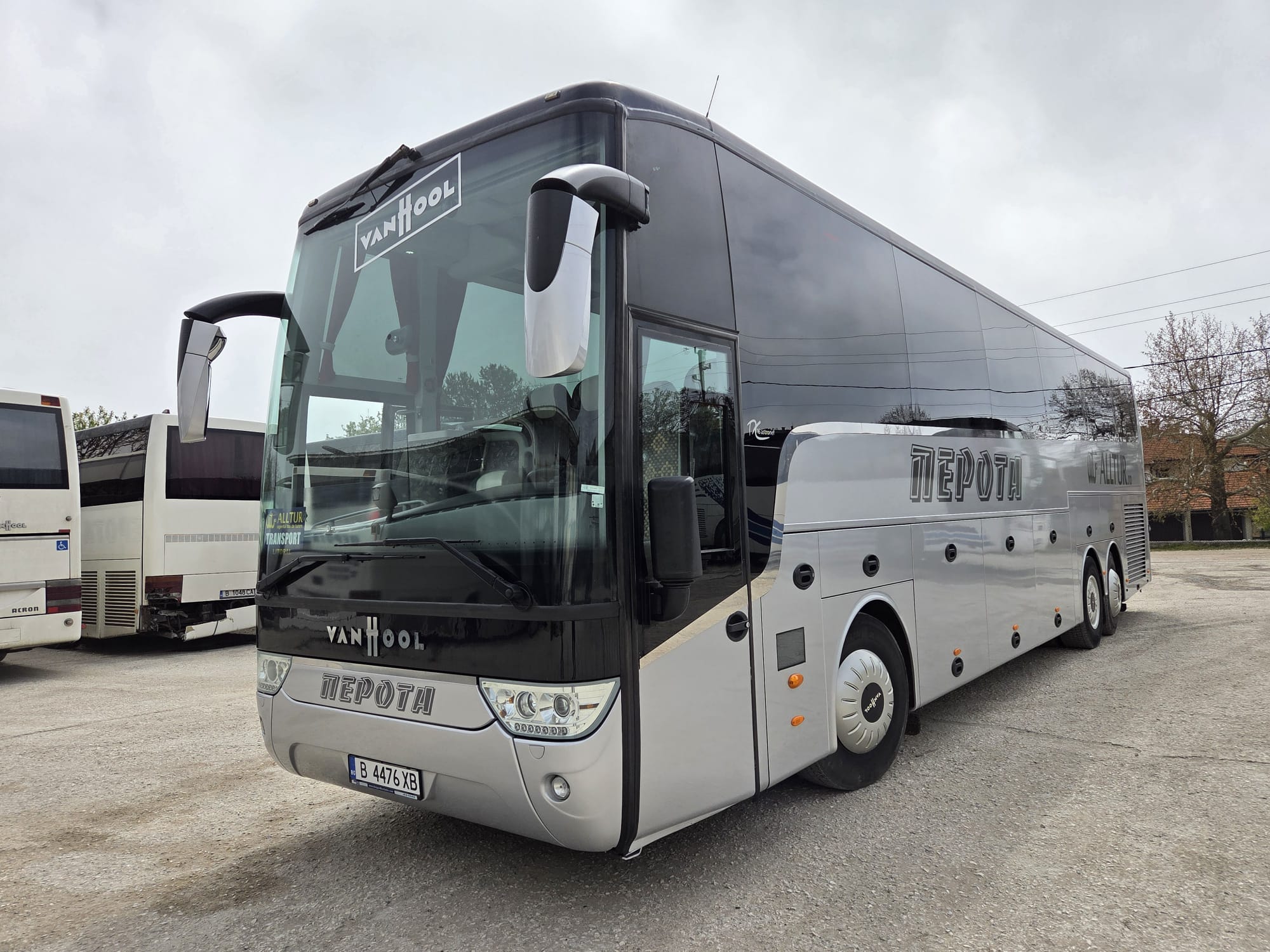 Автобуси до 62 места